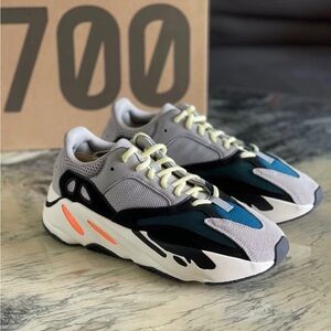 Women’s Yeezy Boot 700 wave runner